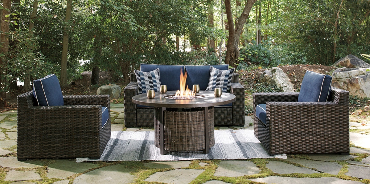 Firepit Ideas for Your Backyard