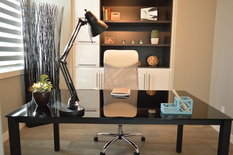 Decorate Your Home Office So You Can Work All Day