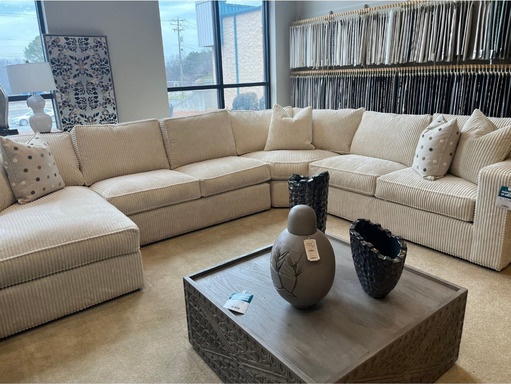 Trendy vs Classic Living Room Furniture 